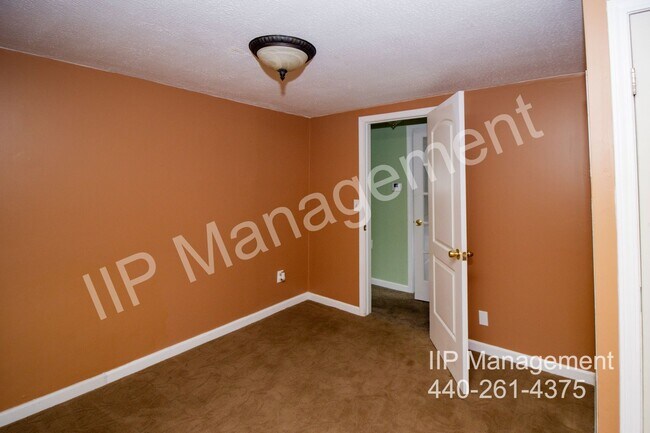Building Photo - 5630 Park St