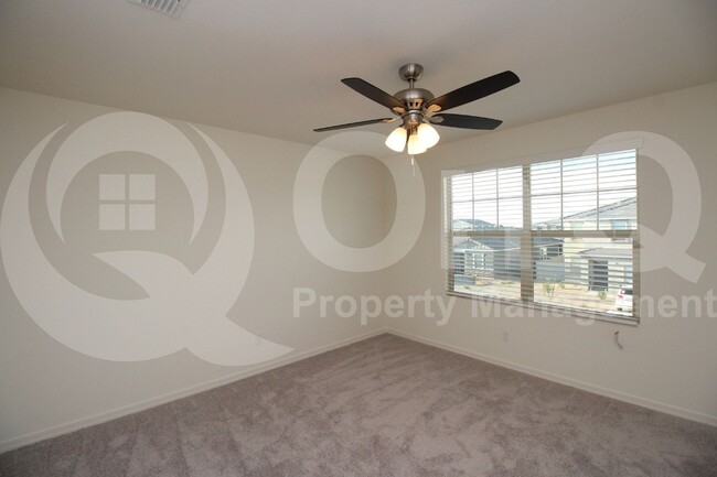 Building Photo - 36039 W Santa Monica Ave
