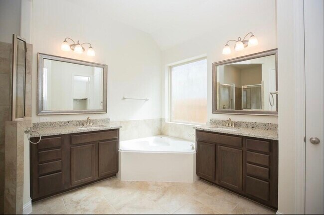 Building Photo - 7438 Bethpage Ln