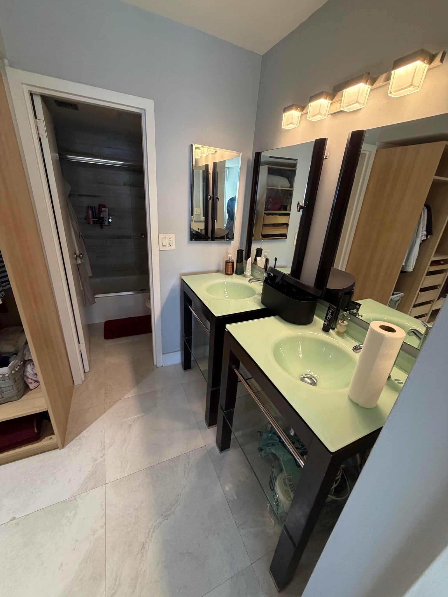 Building Photo - 2030 S Ocean Dr