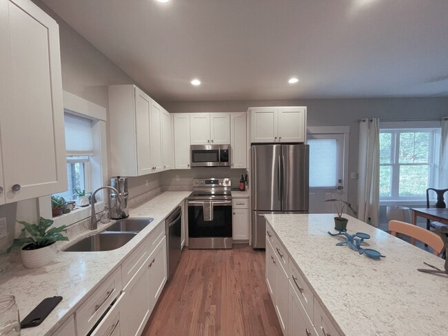 Building Photo - 71 Stoner Rd