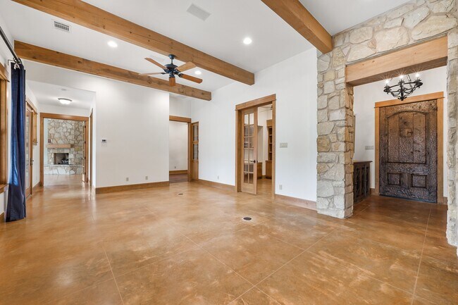 Building Photo - 16009 Pontevedra Pl