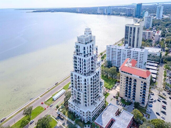 Building Photo - 2103 Bayshore Blvd