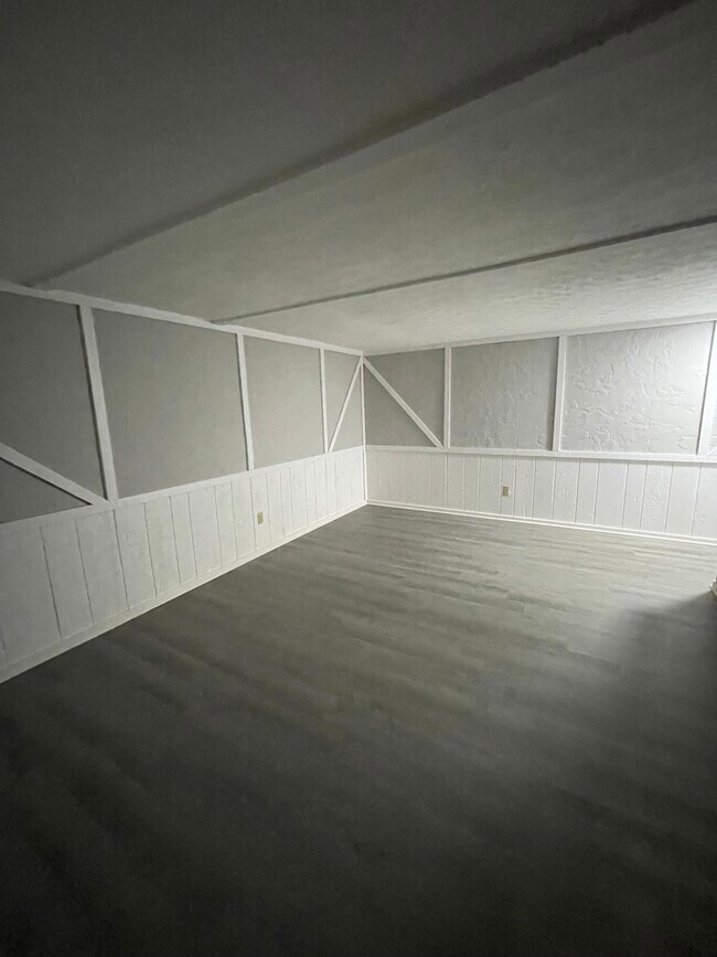 Building Photo - 6455 Brookedge Ct