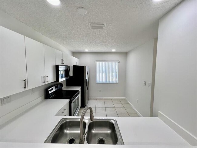 Building Photo - 14156 SW 179th Terrace