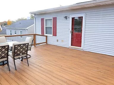 Building Photo - 100 York Dr