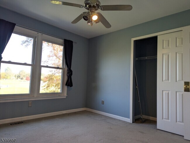 Building Photo - 25 St Andrews Dr