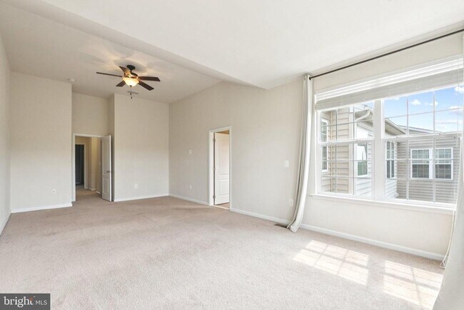 Building Photo - 38 Mica Way