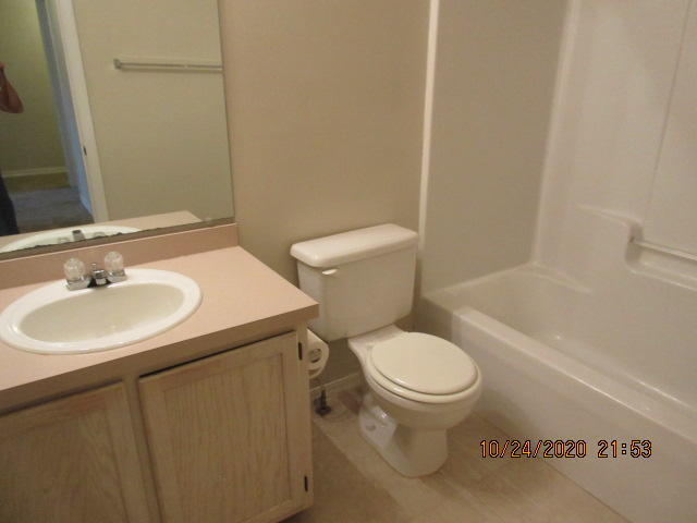 Building Photo - 1833 Whispering Oaks Ln