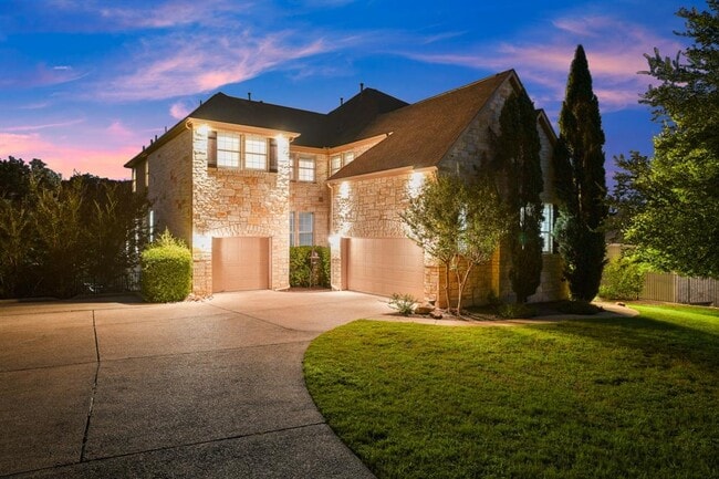 Building Photo - 121 Burgess Ln