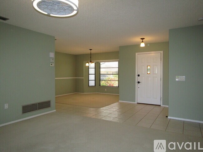 Building Photo - 5822 Jackson Ln