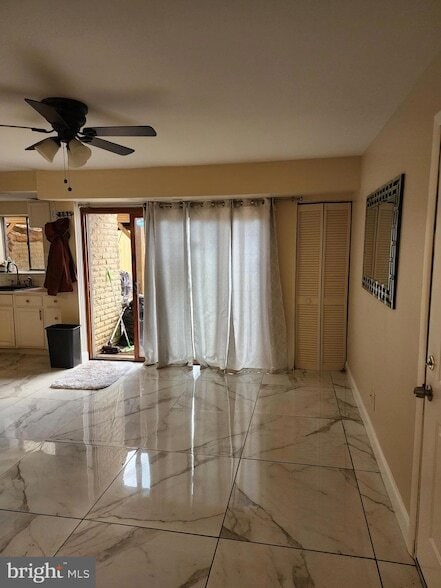 Building Photo - 8030-8000 Ditman St