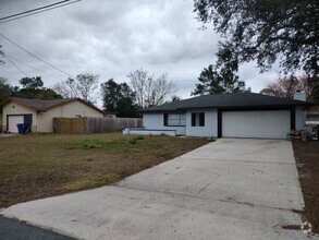 Building Photo - Updated 3 bedroom 2 bathroom House