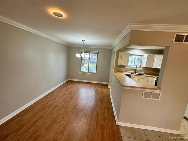 Building Photo - 23260 Cranbrooke Dr