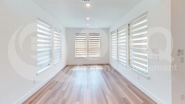 Building Photo - 8813 Creekhollow Ct