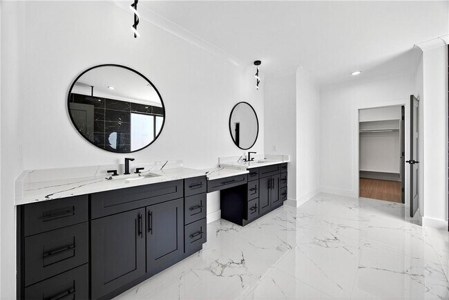 Building Photo - 150 Rocky Rdg Wy