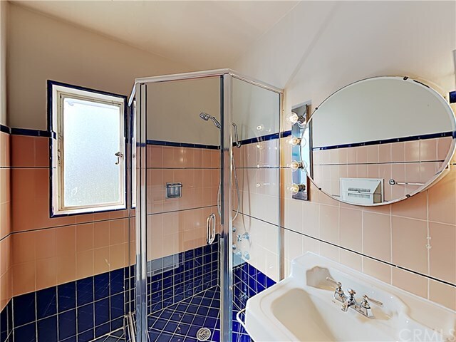 Building Photo - 3360 H St