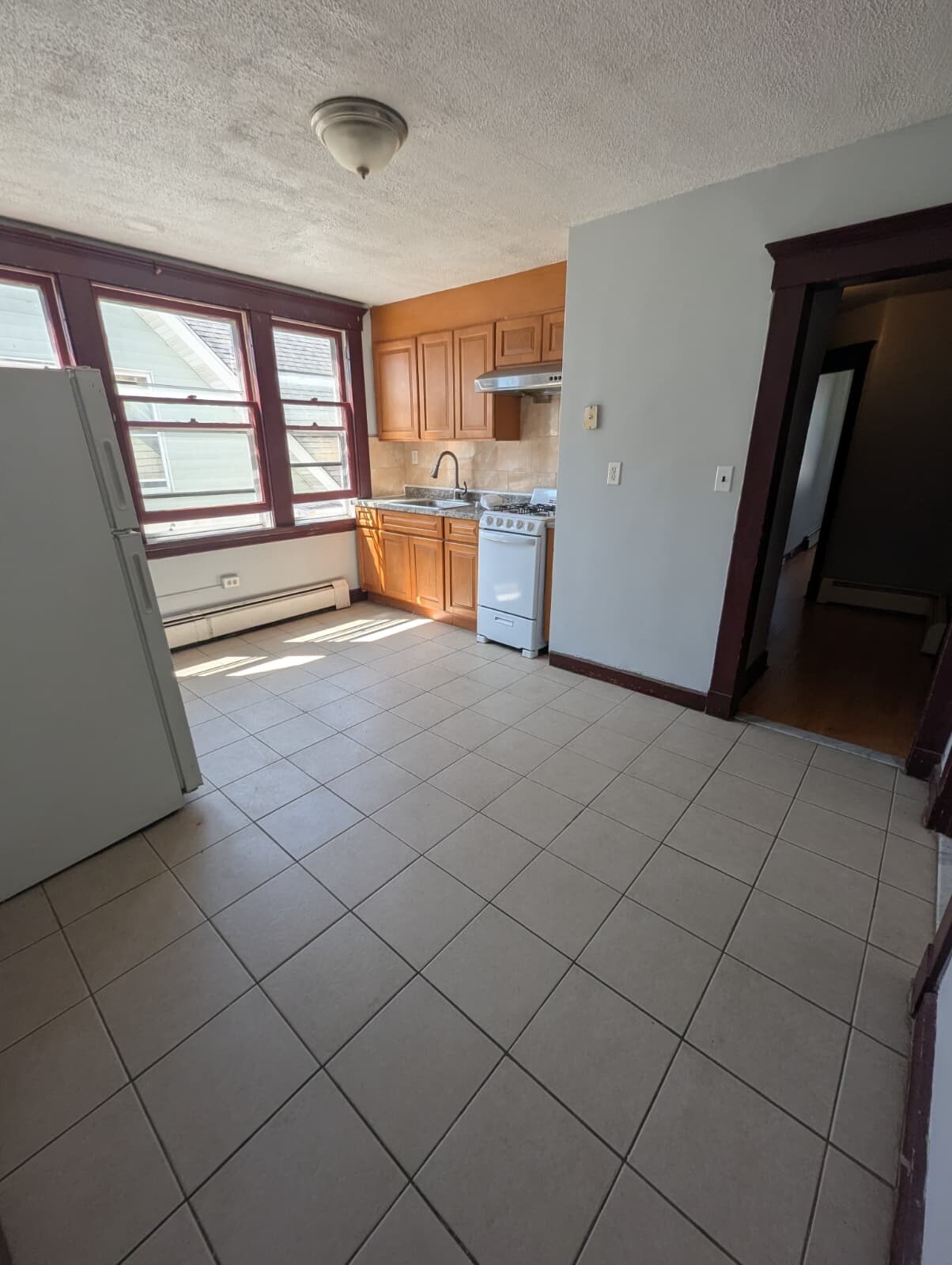 Building Photo - 42 Carmel St