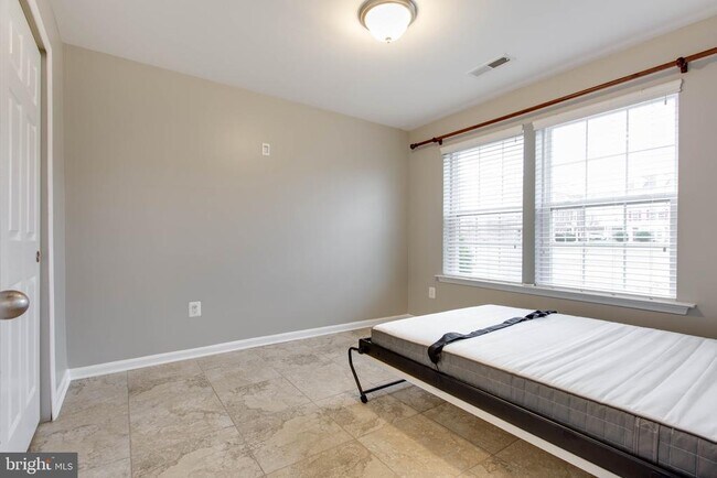 Building Photo - 1038 Ironwood Ln