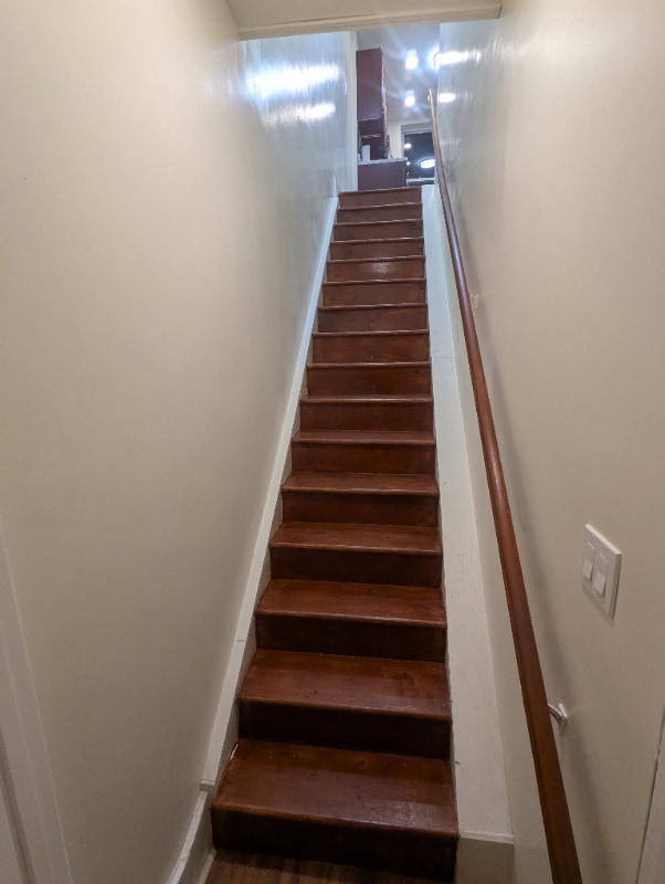 Building Photo - 208 Howard Ave