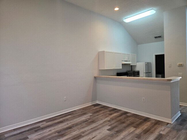 Building Photo - 3 Bedroom/ 2 Bath home at The Greens at West End