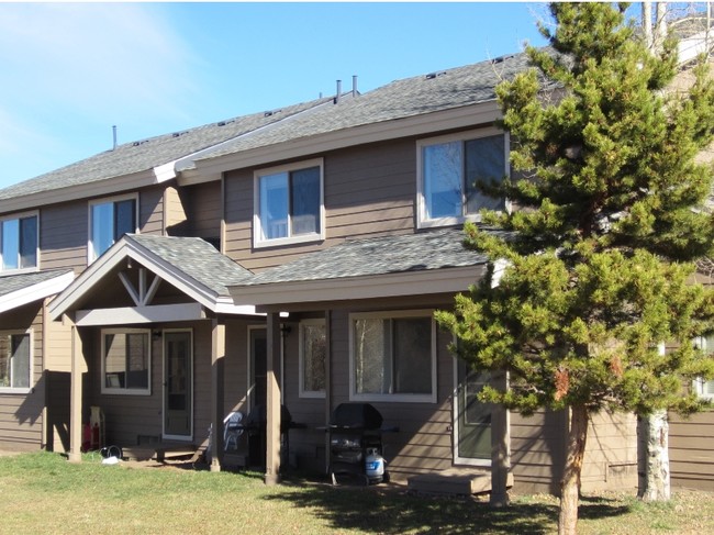 Building Photo - Wapiti Meadows Apartments