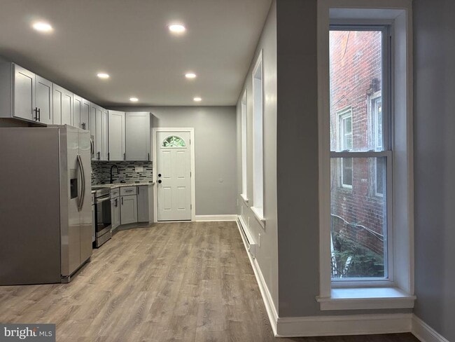 Building Photo - 5812 Willows Ave
