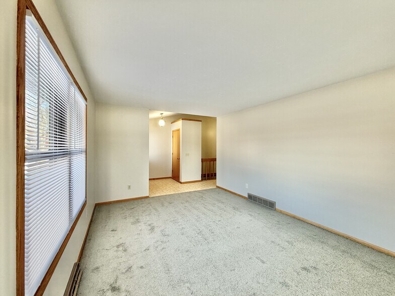 Building Photo - 3204 Westminster Rd