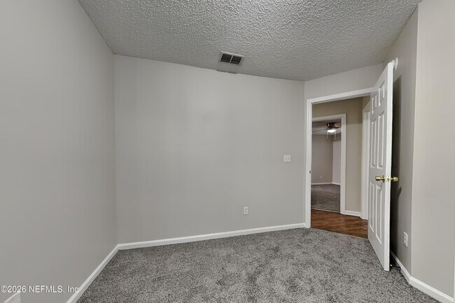 Building Photo - 5629 Ellis Trace Dr