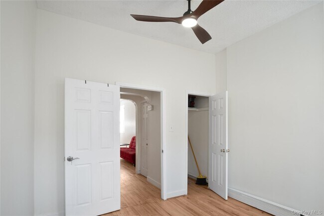 Building Photo - 211 Kosciuszko St