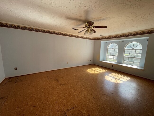 Building Photo - 12322 Huntington Field Dr