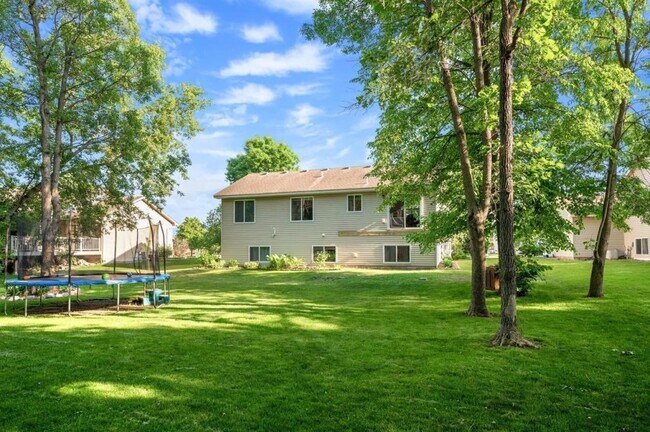 Building Photo - 2921 235th Ave NW