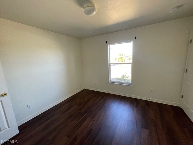 Building Photo - 1428 SW 29th St