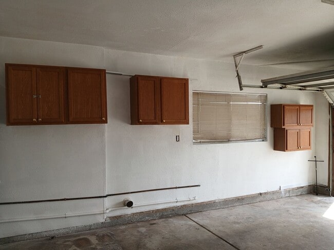 Building Photo - 400 Mokelumne Dr