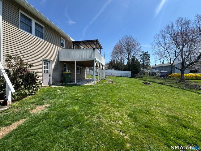 Building Photo - 62 Brookfield Rd