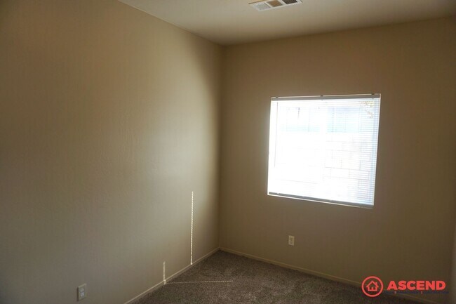 Building Photo - 222 Harding Ave.