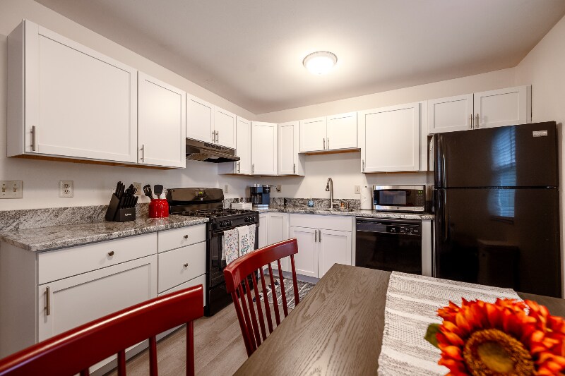 Building Photo - 1310 S Woodlawn Ave