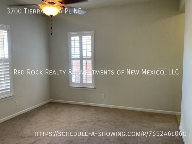 Building Photo - 3700 Tierra Vista Pl NE