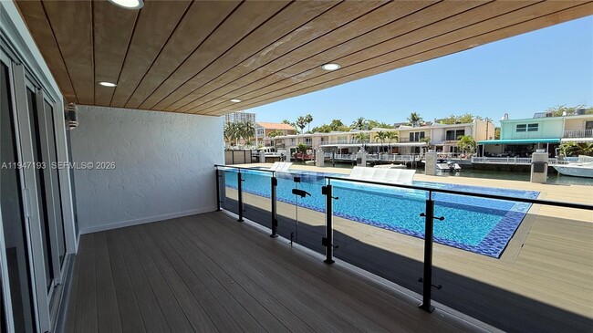 Building Photo - 3826 NE 171 St