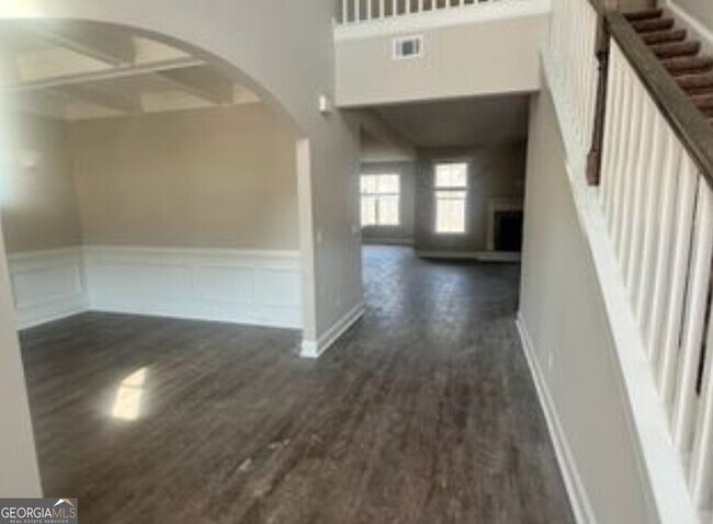 Building Photo - 135 Sams Dr