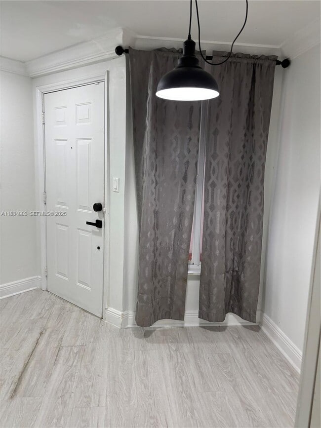 Building Photo - 10171 SW 154th Cir Ct