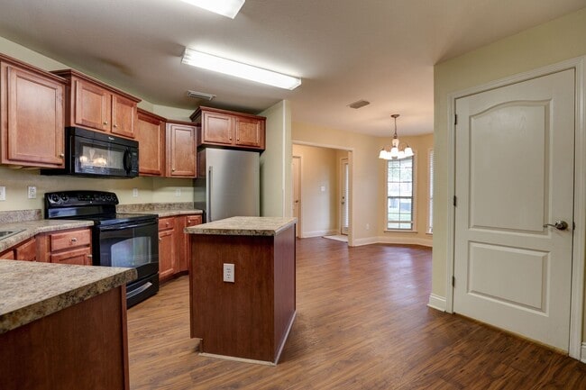 Building Photo - 27908 Turkey Branch Dr