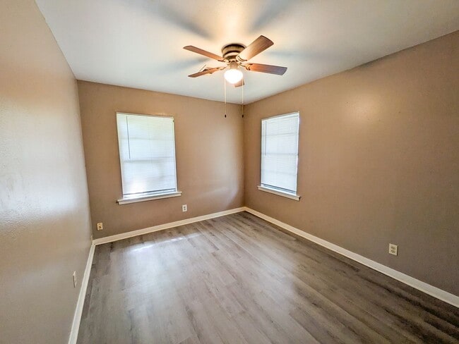 Building Photo - 436 Gardenia Ave