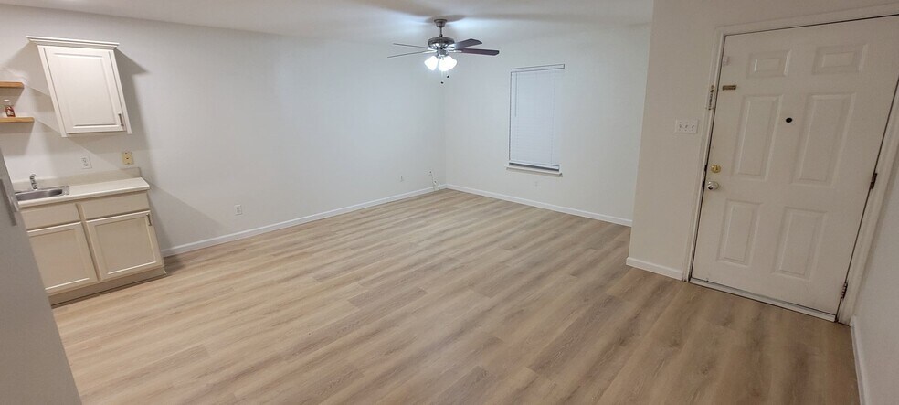 Building Photo - 4915 Fortuna Pl
