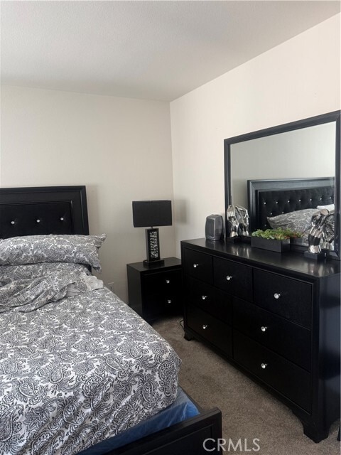 Building Photo - 467 W Buttercup Ln