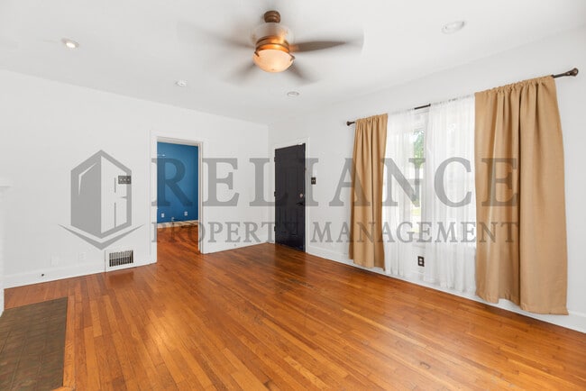 Building Photo - 601 N Pershing St