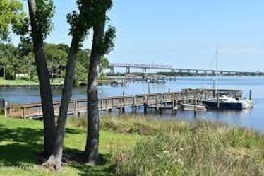 DOCK VIEW OF DOWNTOWN BRIDGES - 5201 Atlantic Blvd