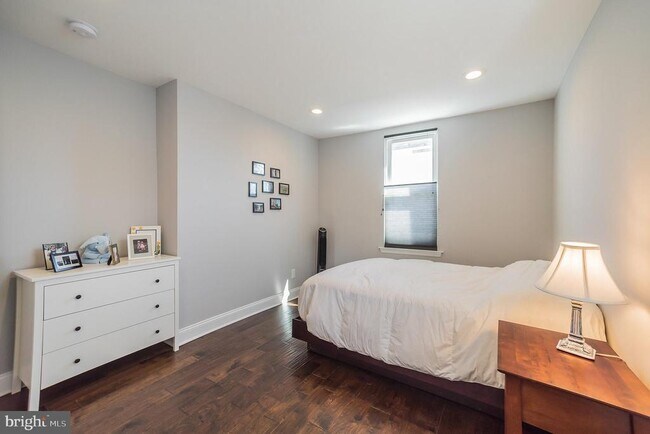 Building Photo - 1131 S 23rd St