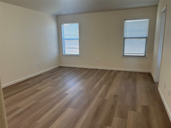 Building Photo - 5218 Meadow Canyon Dr