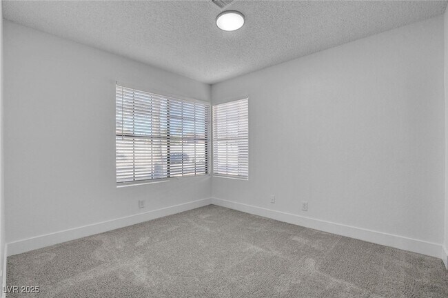 Building Photo - 8504 Manalang Rd